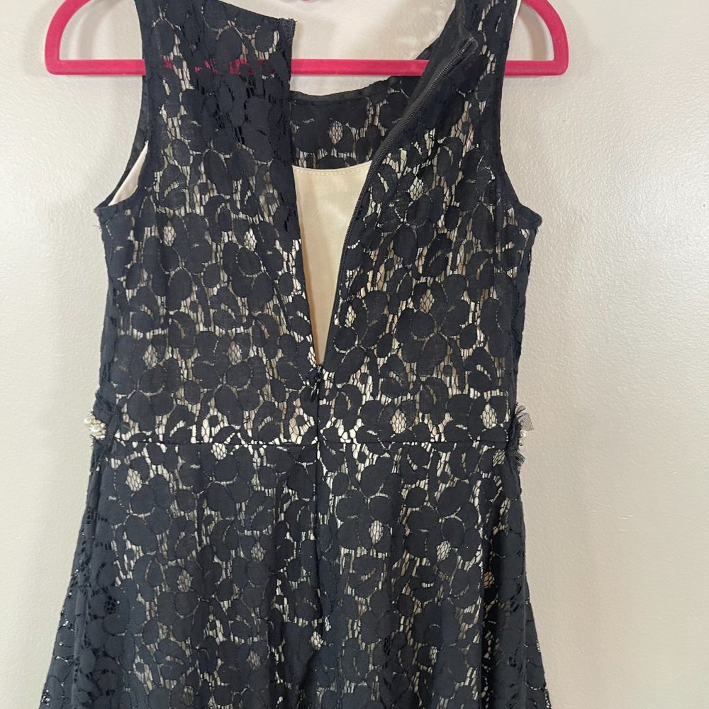 Un Deux Trois Lace Embellished Waist Dress - Picture 3 of 8
